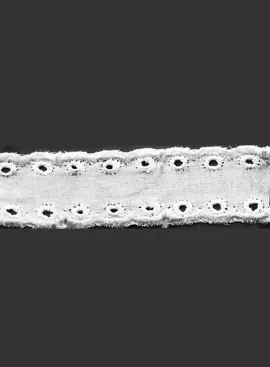 CAMBRIC LACES